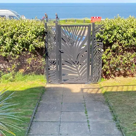 Captain's Deck Balcony Perfectlysaltburn Apartment Saltburn-by-the-Sea