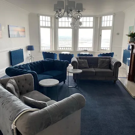 Captain's Deck Balcony Perfectlysaltburn * Saltburn-by-the-Sea