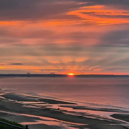 Captain's Deck Balcony Perfectlysaltburn Apartamento *